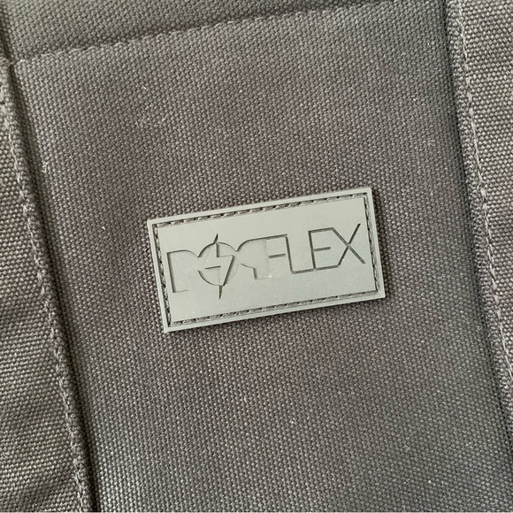 Pop flex Sloane tote in small - Picture 4 of 12